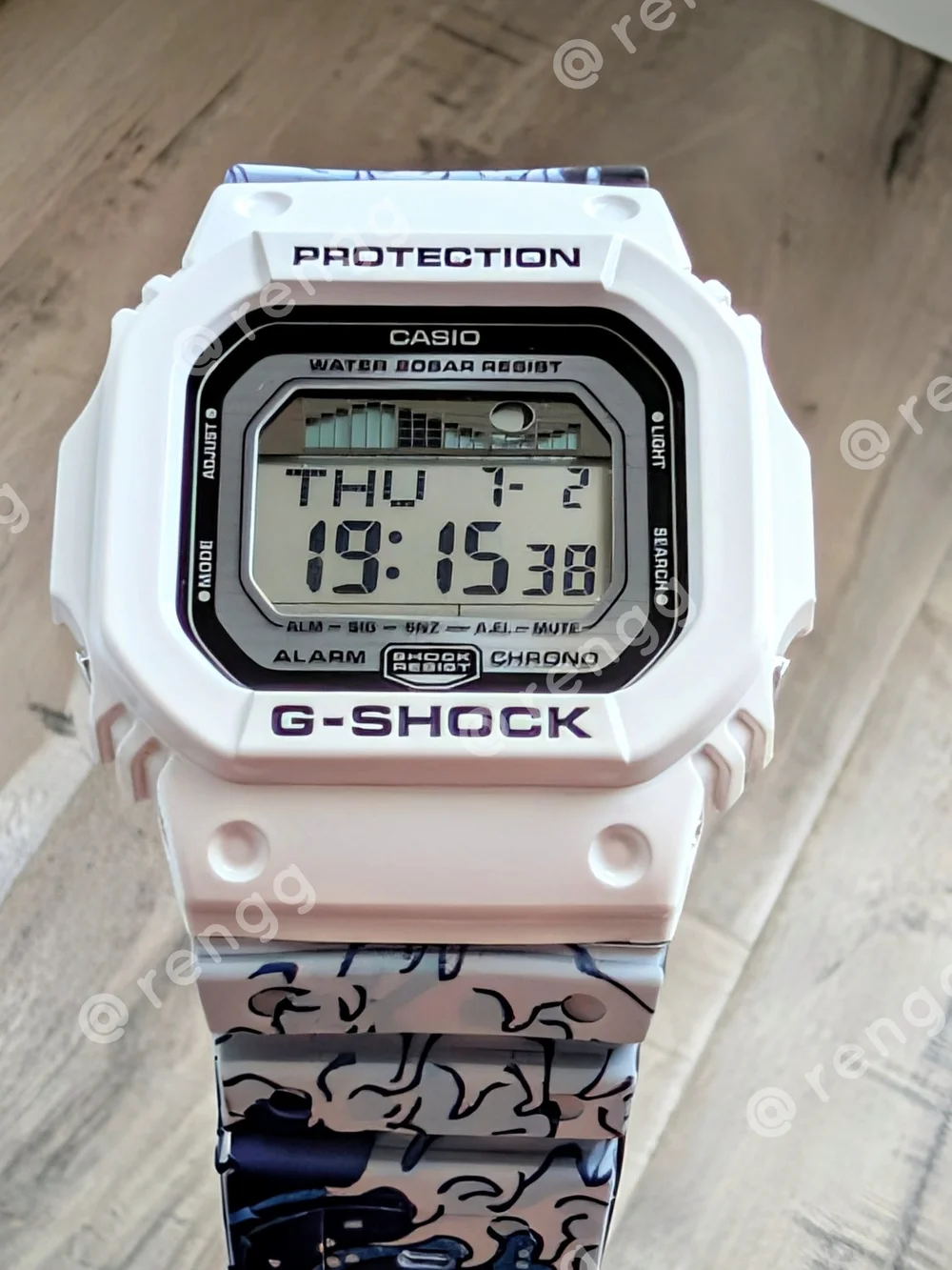 Casio G-SHOCK White Digital Watch Kanagawa